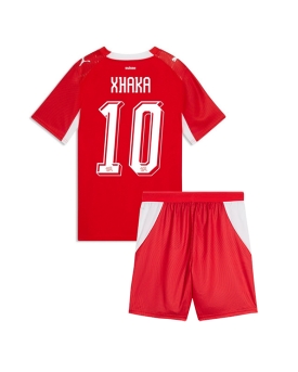 Billige Fotballdrakt Sveits Granit Xhaka #10 Replika Hjemmedraktsett Barn VM 2026 Kortermet (med bukser)